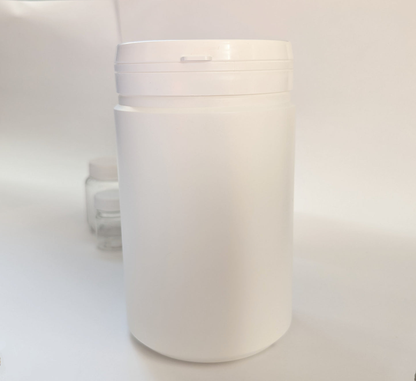 Plastic Tub with Snap On Lid